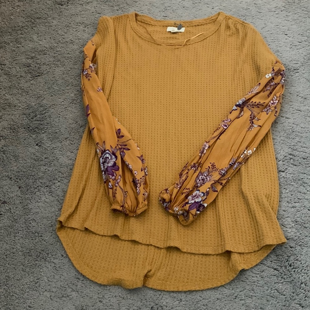 Cute blouse